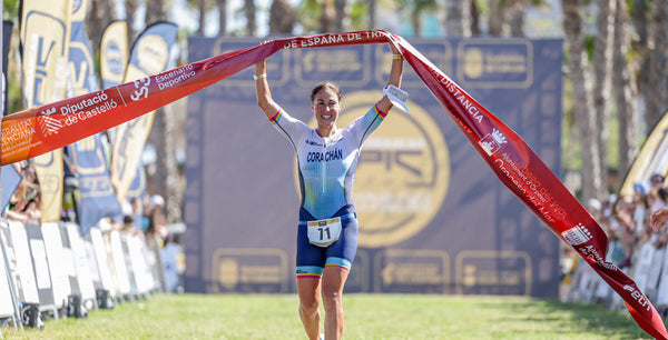 Judith Corachán conquista el Campeonato de España de Triatlón de Larga Distancia en su despedida de la modalidad
