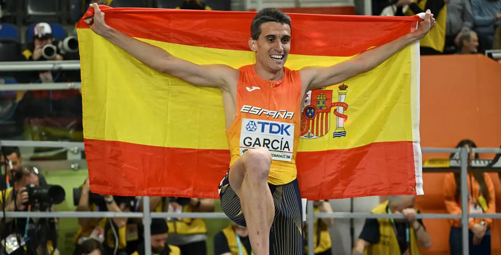 Mariano García y Quique Llopis brillan en el Mundial Indoor: oro y plata para nuestros embajadores 226ERS