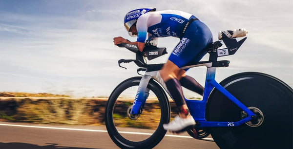 Patrick Lange brilla en el infierno volcánico de IRONMAN Lanzarote junto a 226ERS