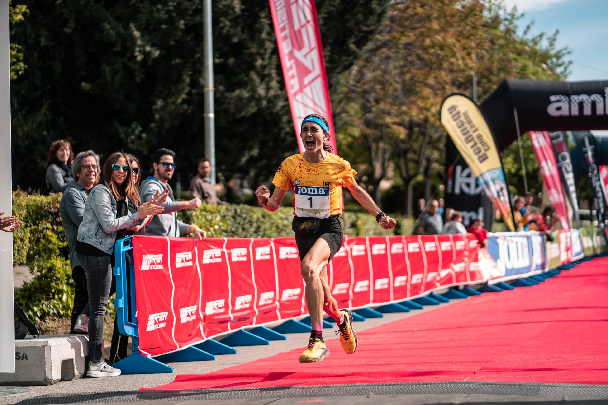 LLegando a la Meta Miquel Corbera Berga-Rasos-Berga