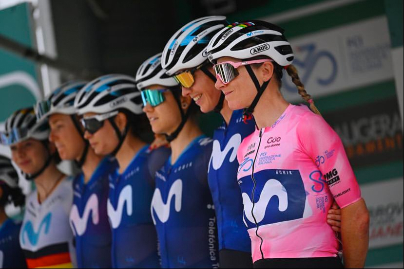 Equipo Movistar Femenino en el Giro Donne Italia 2023