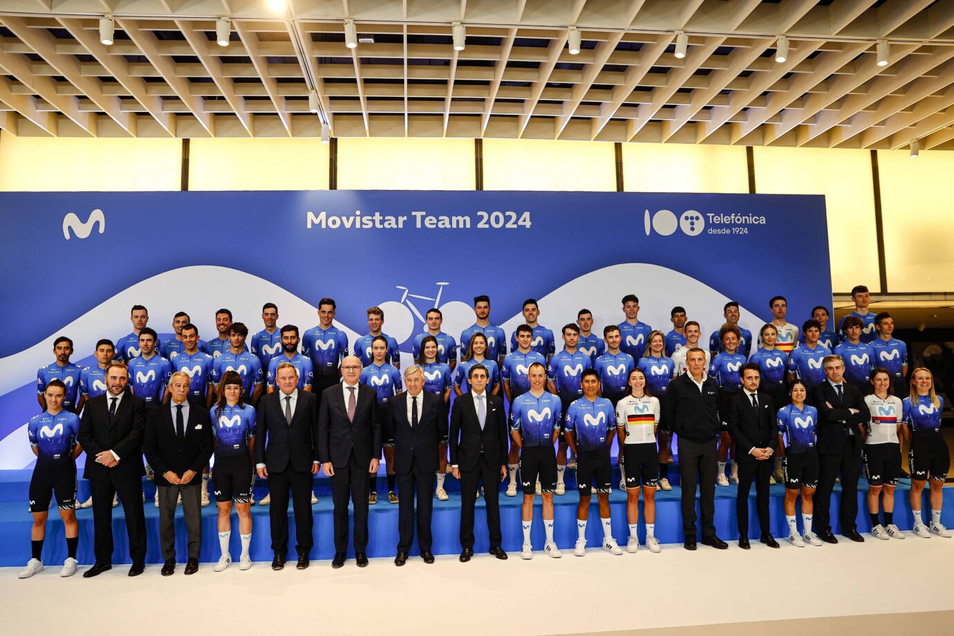 Presentación 45 temporada Movistar Team 